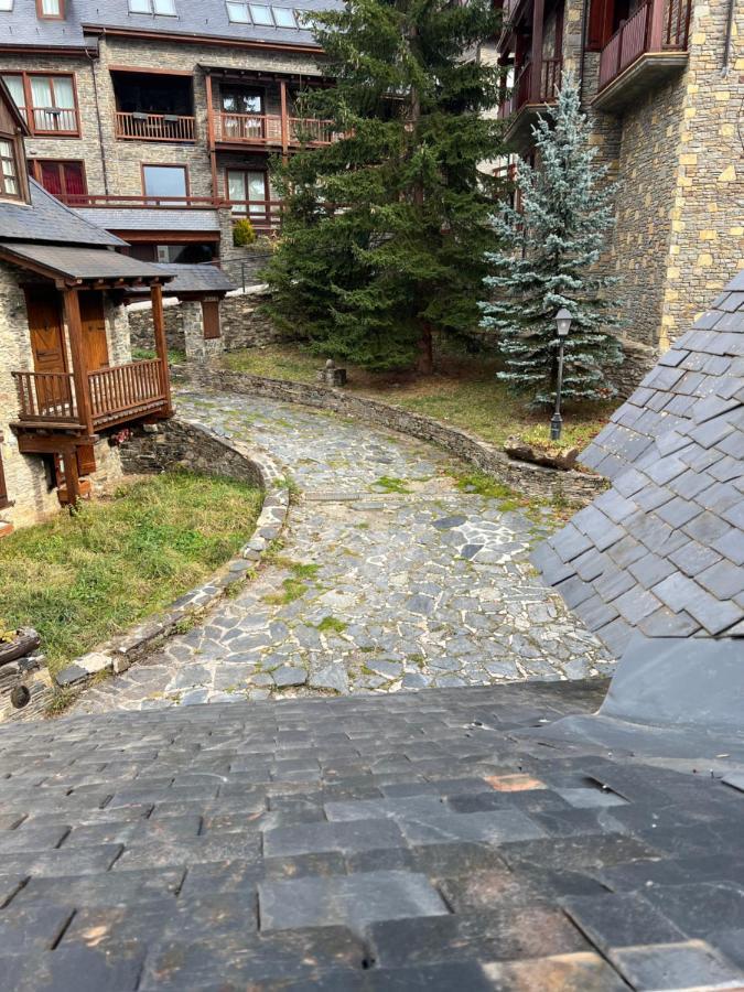 Casa De Piedra Con Encanto En El Bonito Pueblo De Bagergue Esterno foto