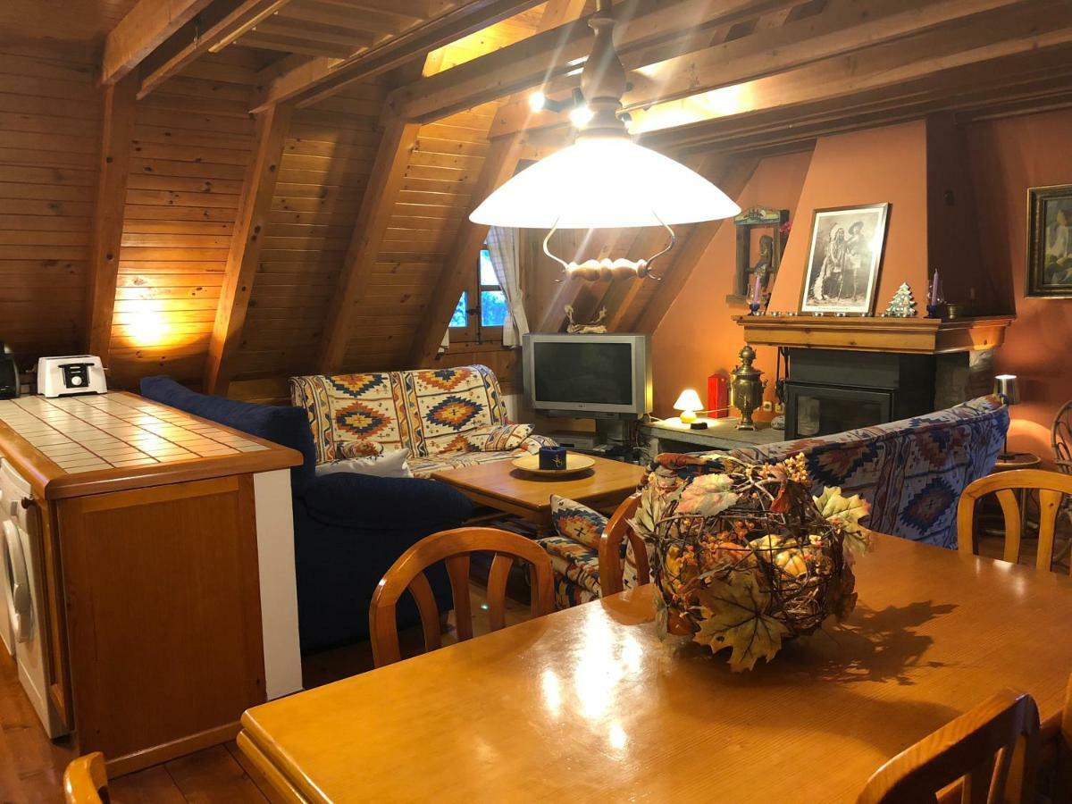 Casa De Piedra Con Encanto En El Bonito Pueblo De Bagergue Esterno foto