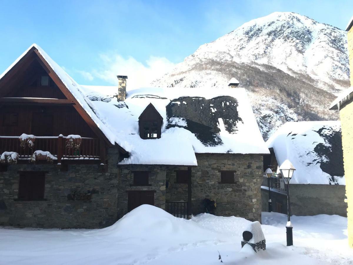 Casa De Piedra Con Encanto En El Bonito Pueblo De Bagergue Esterno foto