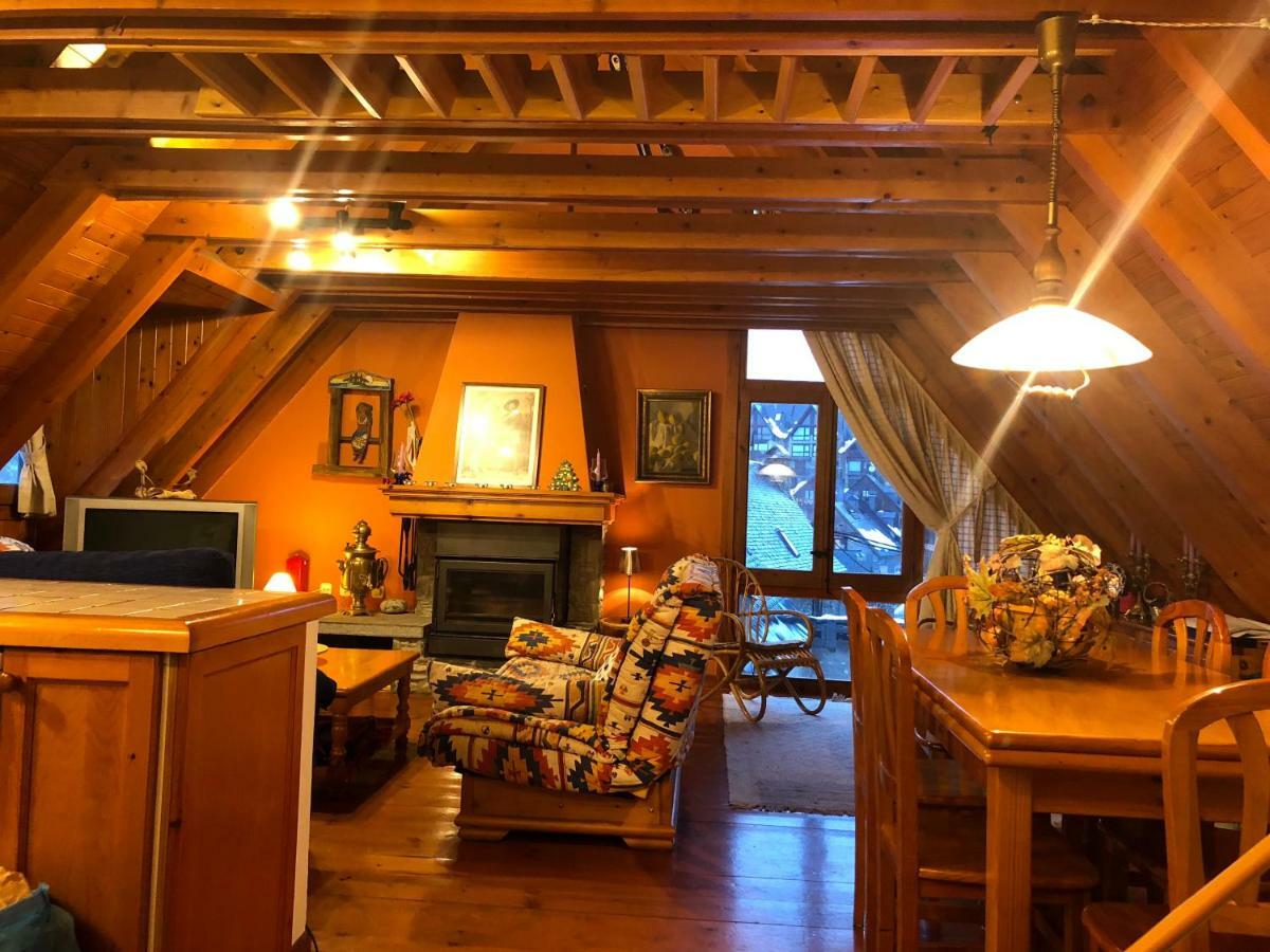 Casa De Piedra Con Encanto En El Bonito Pueblo De Bagergue Esterno foto